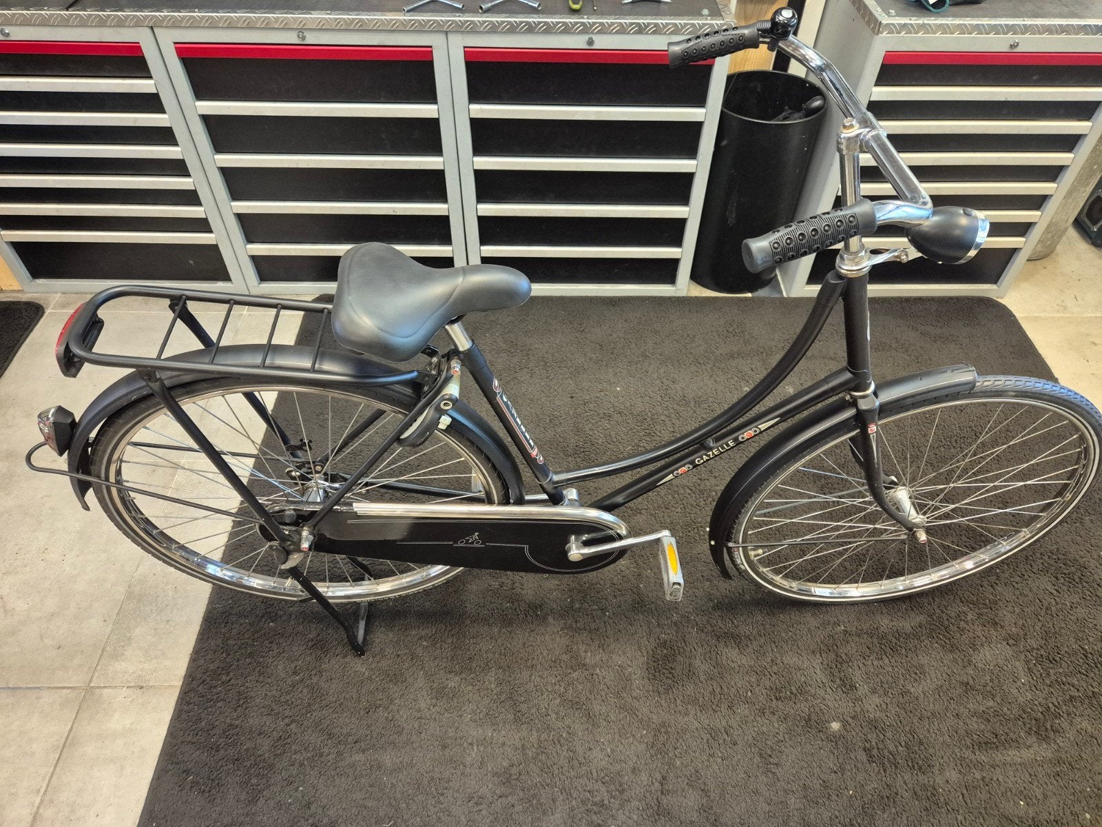Gazelle Classic omafiets, Fietsen en Brommers, Terugtraprem, Zo goed als nieuw, Gazelle, Ophalen