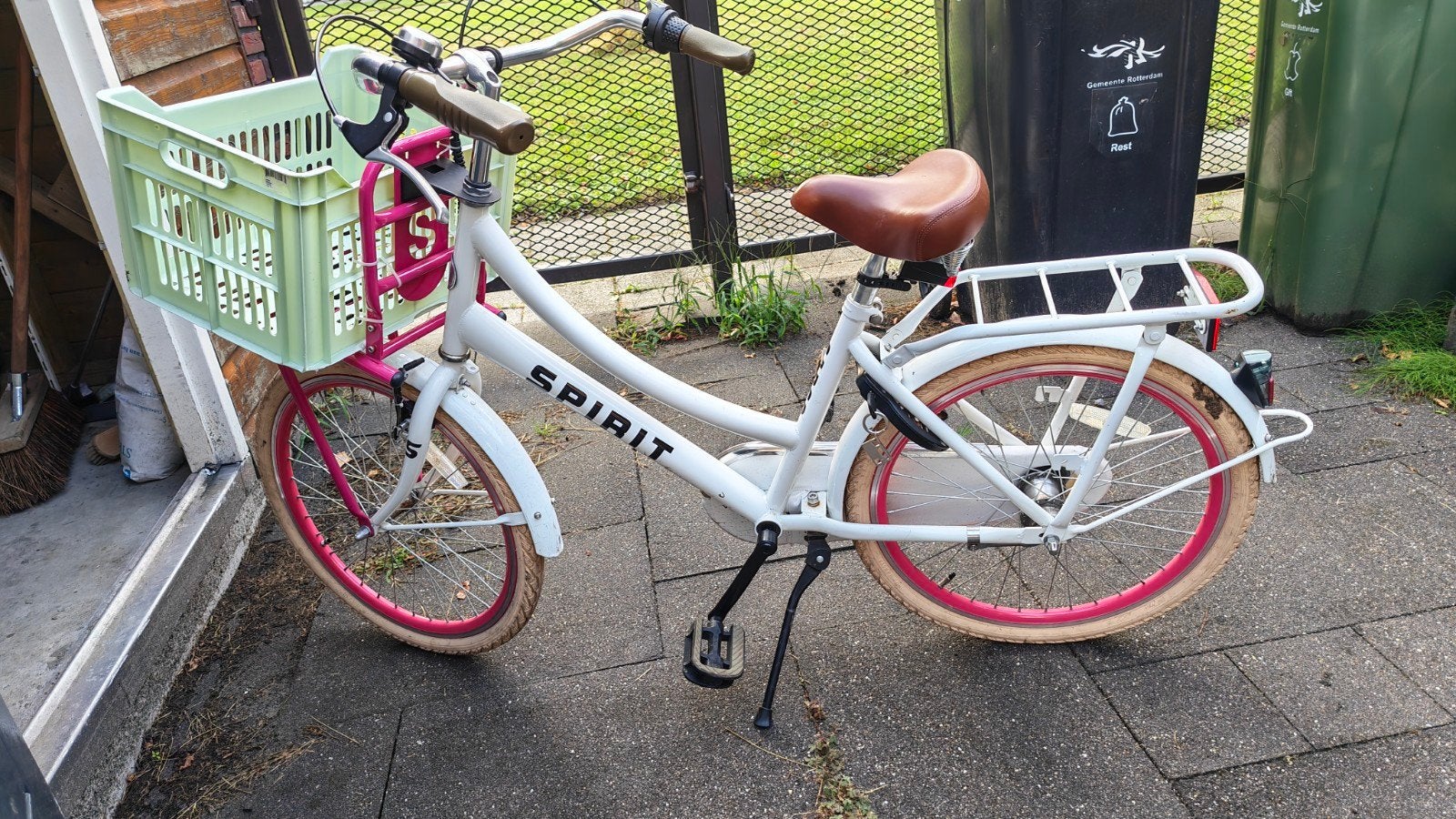 Spirit kinderfiets 20 inch met mandje, Ophalen, Terugtraprem, Gebruikt, Handrem