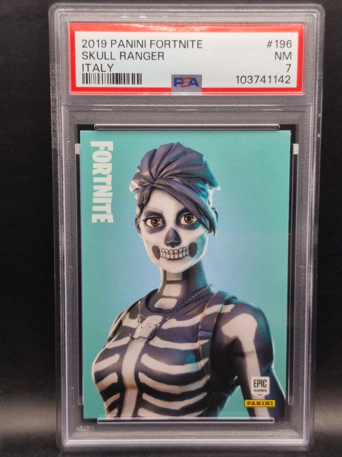 Fortnite 2019 panini skull ranger italy #196 psa 7, Verzenden, Zo goed als nieuw, Losse kaart