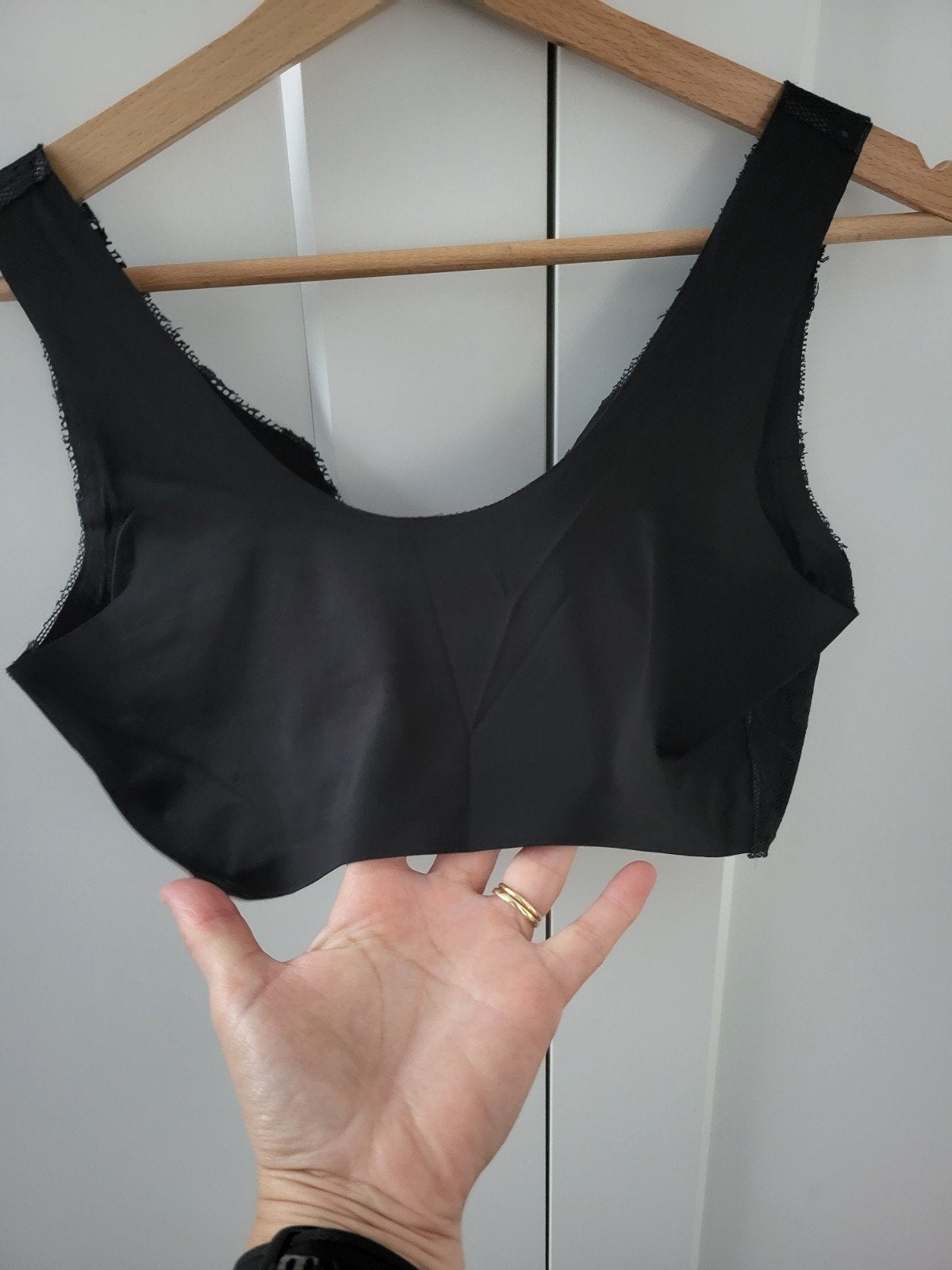 Comfortabele beha's met kant en knoopsluiting - Diverse kle, Verzenden, Zwart, BH