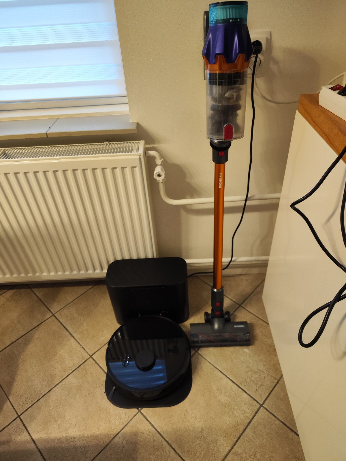 Hyundai Steelstofzuiger & Sinji Robotstofzuiger Set, Ophalen, Overige merken, Zo goed als nieuw, Draadloos