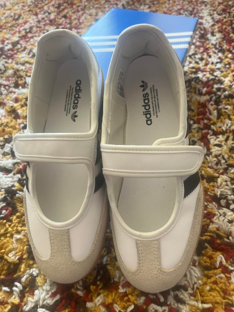 Adidas Samba Jane W - Nieuw in doos, Kleding | Dames, Schoenen, Ophalen of Verzenden, Nieuw, Wit, Sneakers of Gympen