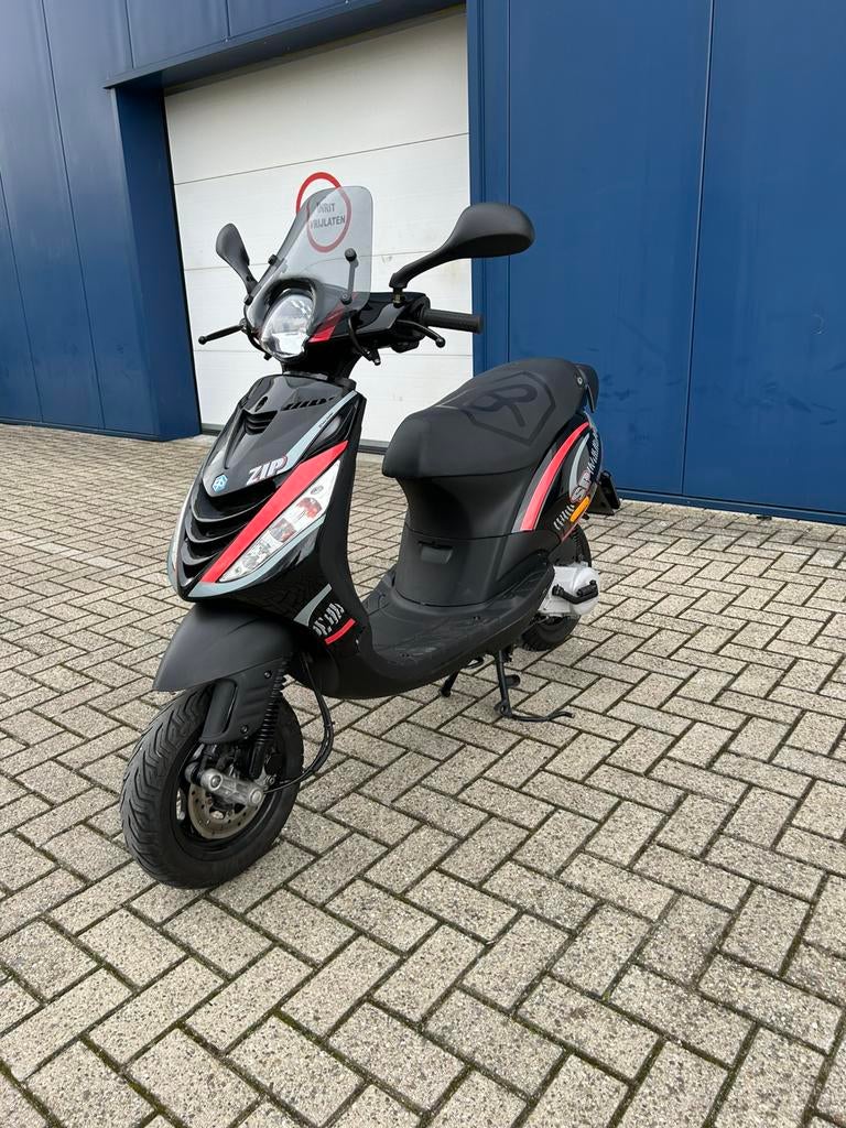Piaggio zip sp h2o brom (uniek), Fietsen en Brommers, Scooters | Vespa, Zo goed als nieuw, Overige modellen, Benzine, Ophalen