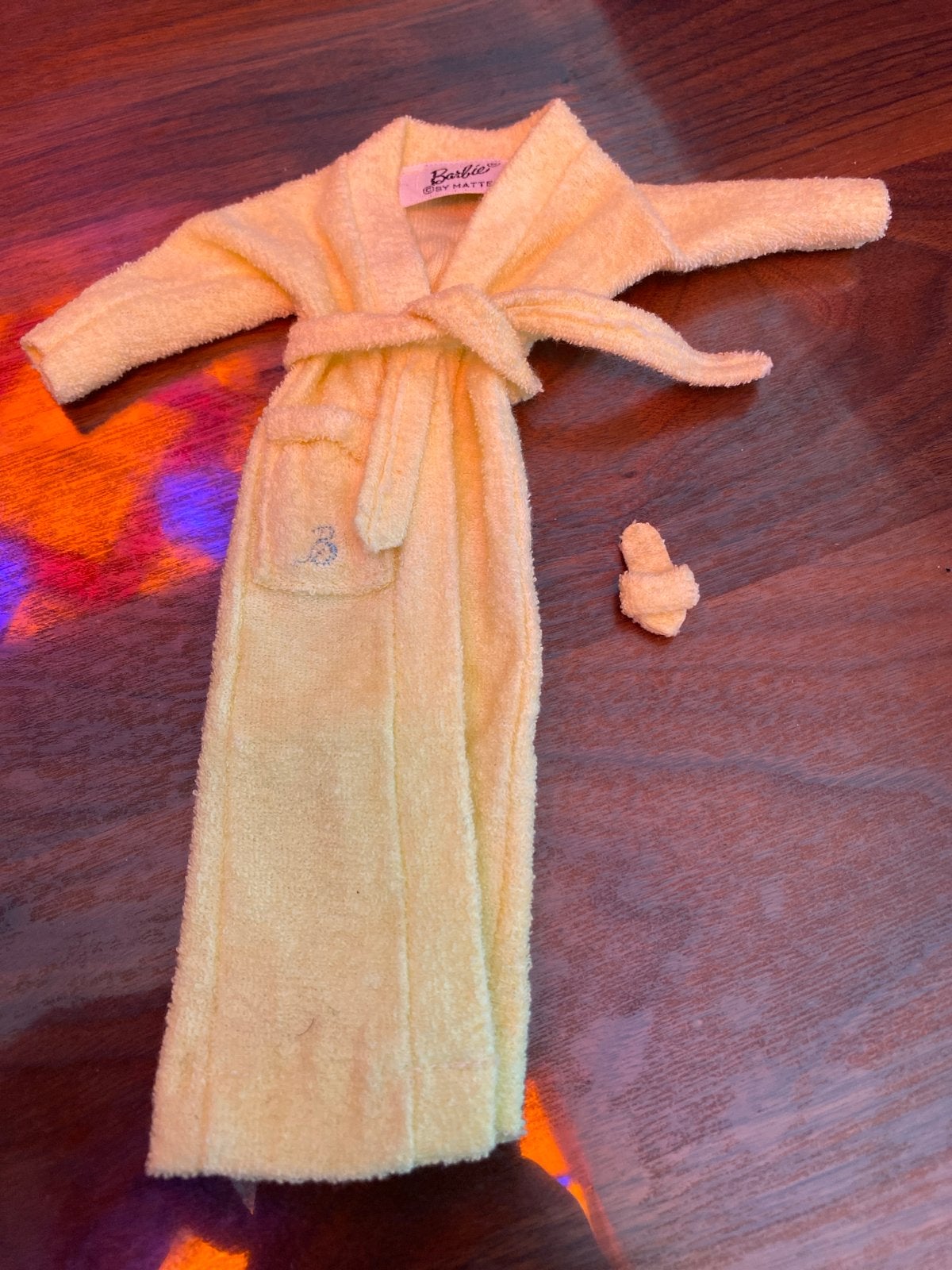 Vintage Barbie badjas met 1 badslipper, Ophalen of Verzenden, Gebruikt, Barbie