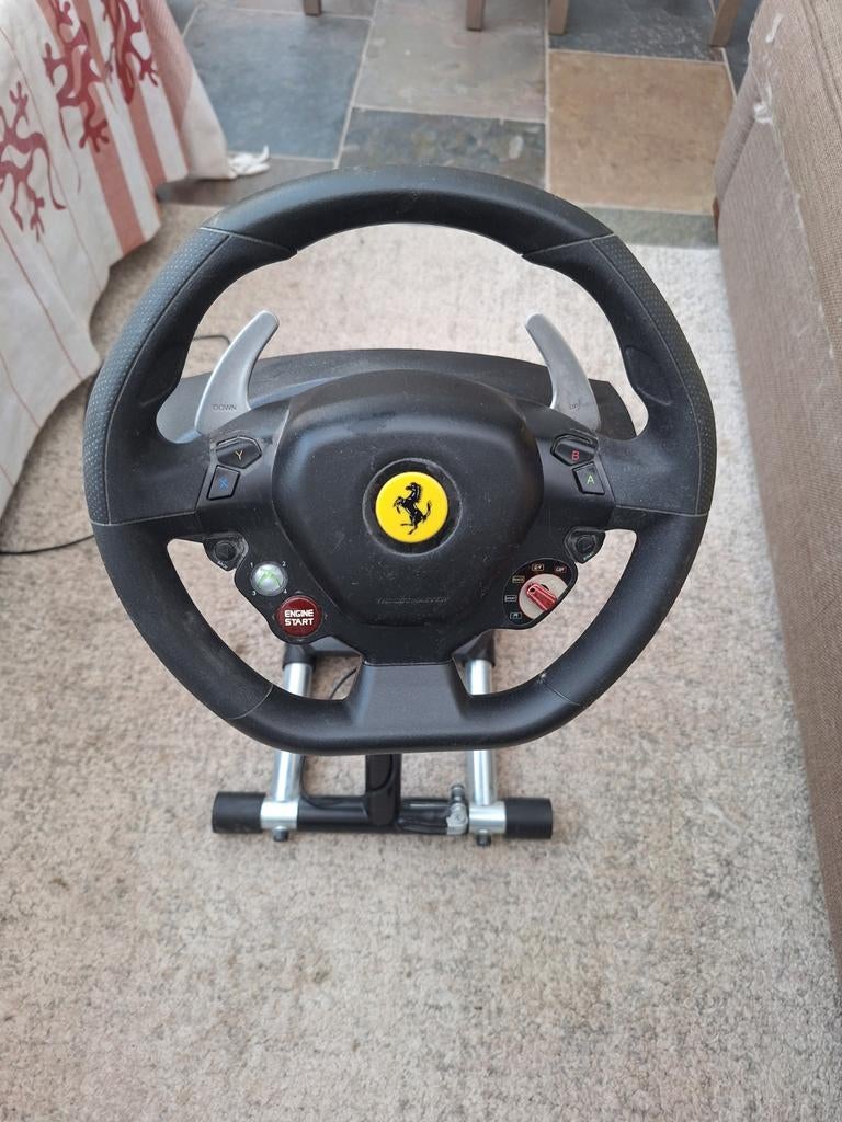 Bijna Gratis? Thrustmaster Ferrari Racing Wheel Xbox 360, Ophalen, Gebruikt, Stuurtje of Sportattribuut, Xbox 360