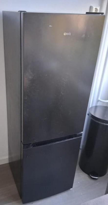 CHIQ FBM157L42, Ophalen, 150 tot 200 liter, Gebruikt, Met aparte vriezer