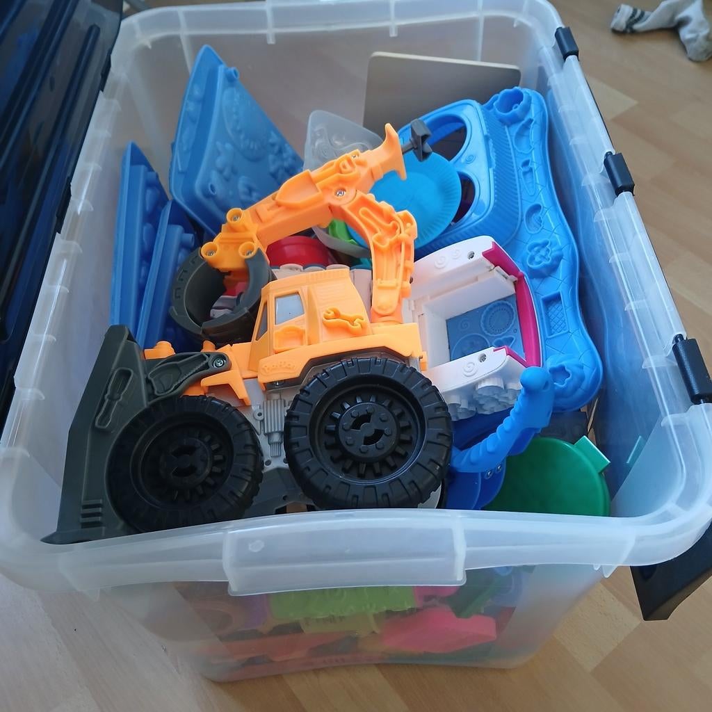 Grote bak Play-Doh klei en accessoires, Ophalen of Verzenden, Gebruikt, Jongen of Meisje