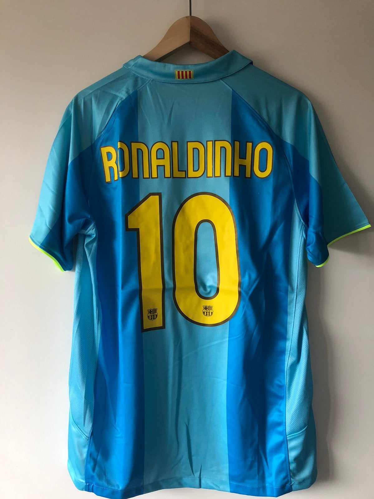 Ronaldinho FC Barcelona retro voetbalshirt maat L, Ophalen of Verzenden, Zo goed als nieuw, Shirt