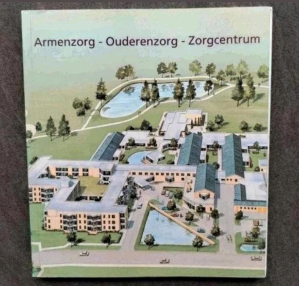 Jubileumuitgave: Armenzorg Ouderenzorg Zorgcentrum Burgum, Ophalen of Verzenden, Meerdere auteurs, 20e eeuw of later, Gelezen