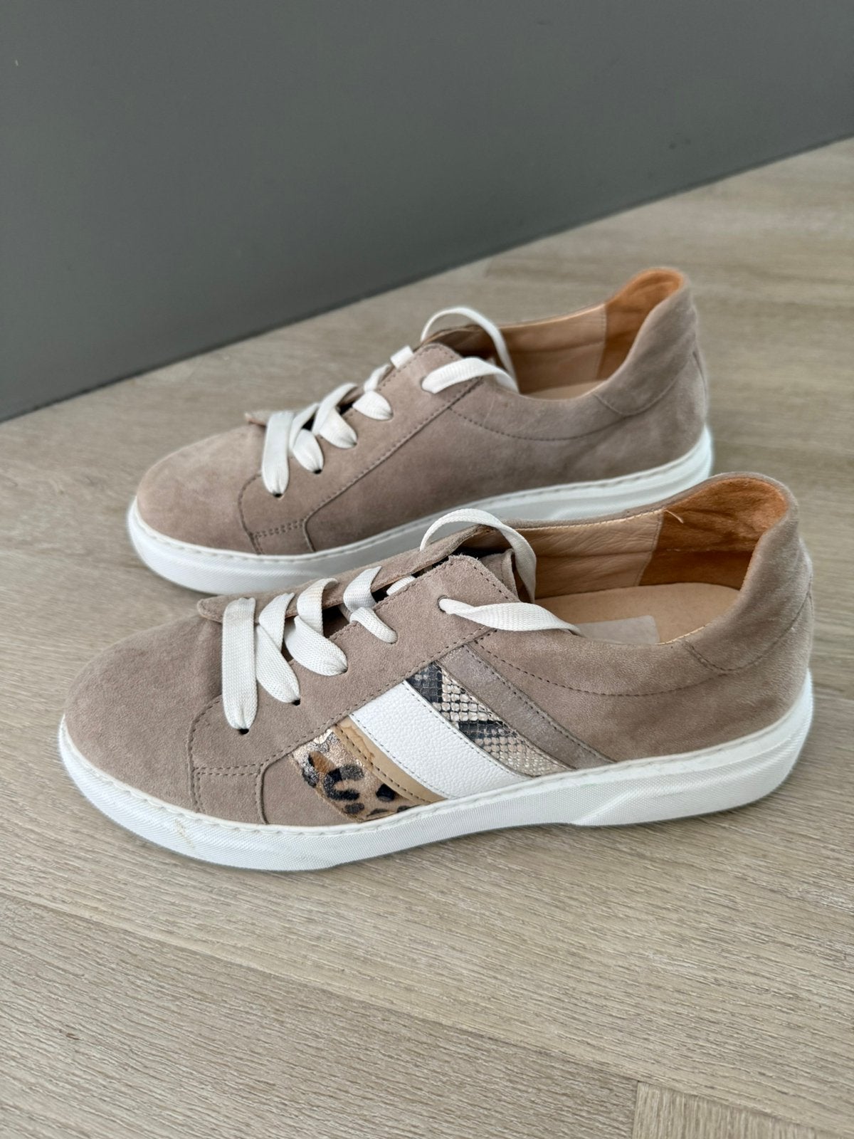 Gabor maat 5,5 / 38,5 in goede staat, Beige, Ophalen of Verzenden, Sneakers of Gympen, Zo goed als nieuw