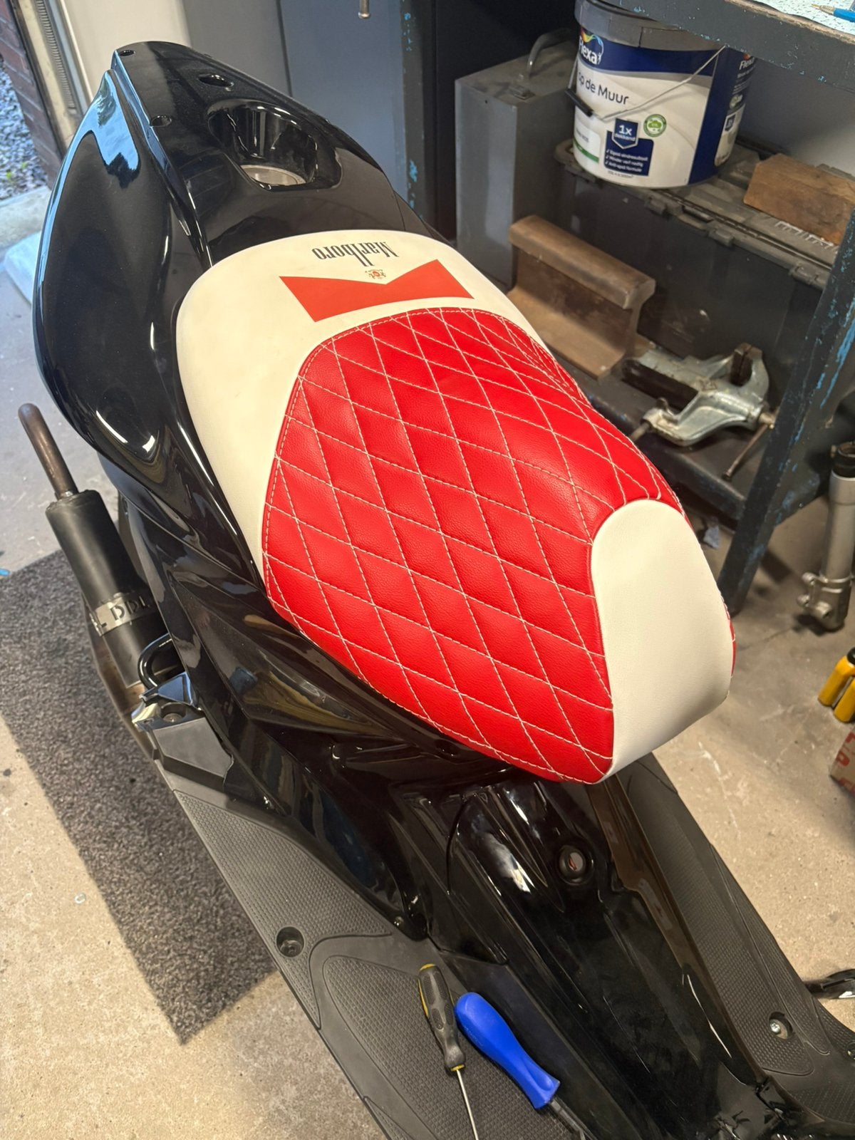 Yamaha aerox zadel marlboro, Ophalen of Verzenden