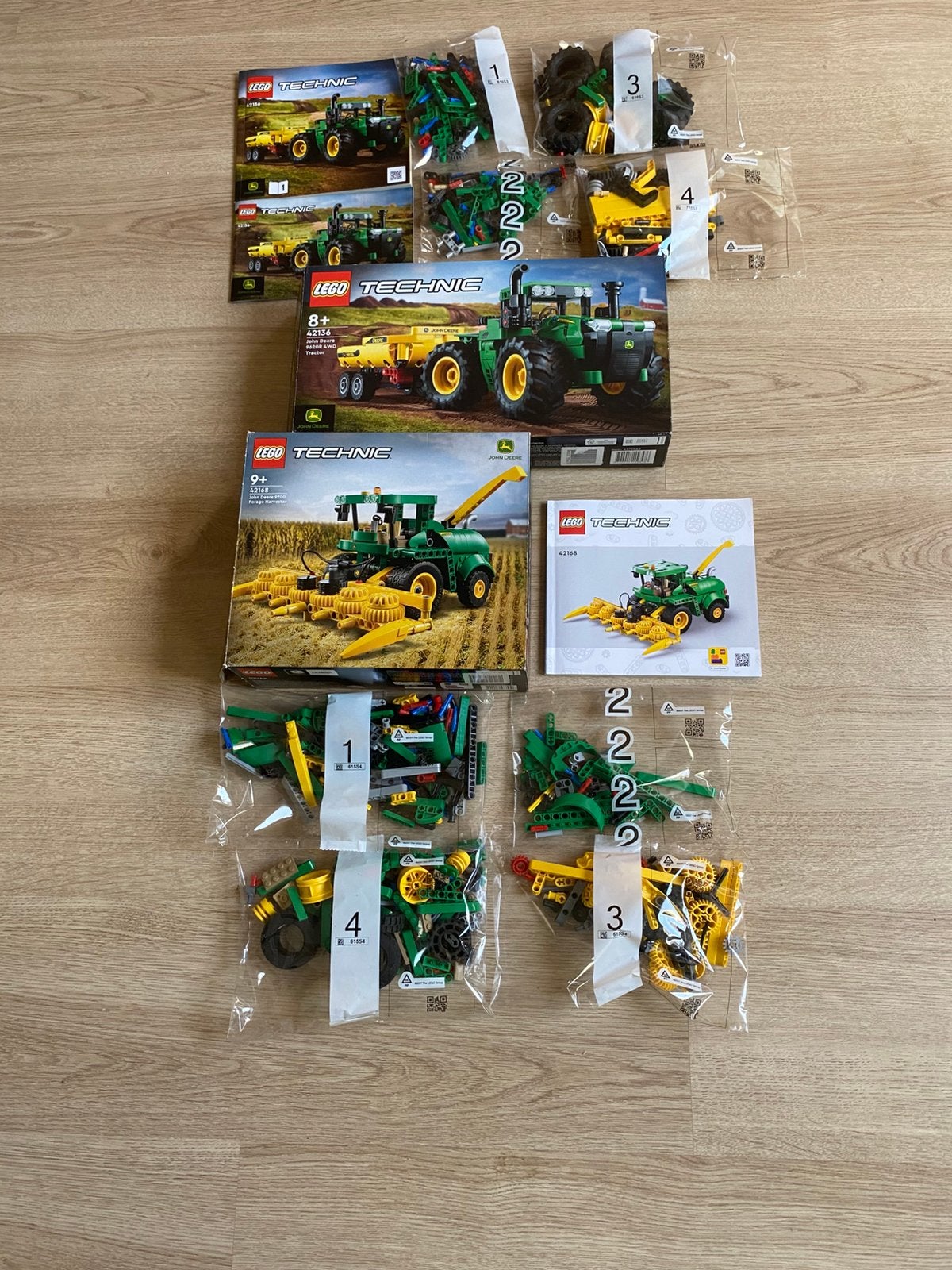 2 lego bouwpakketten John Deere., Kinderen en Baby's, Ophalen of Verzenden, Zo goed als nieuw, Lego