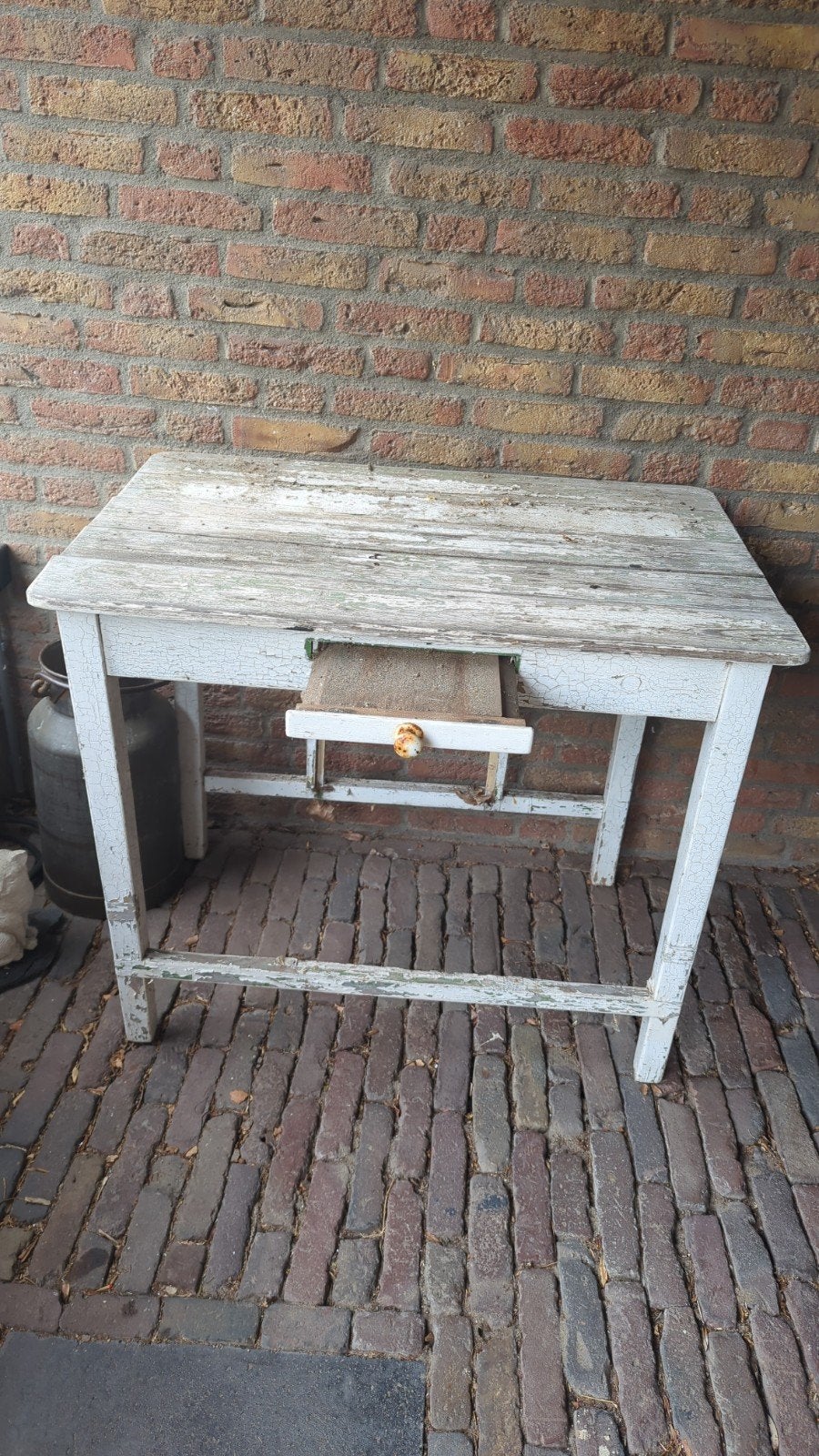 Brocante tafel met snijplank - Decoratief of opknapper, Antiek en Kunst, Ophalen