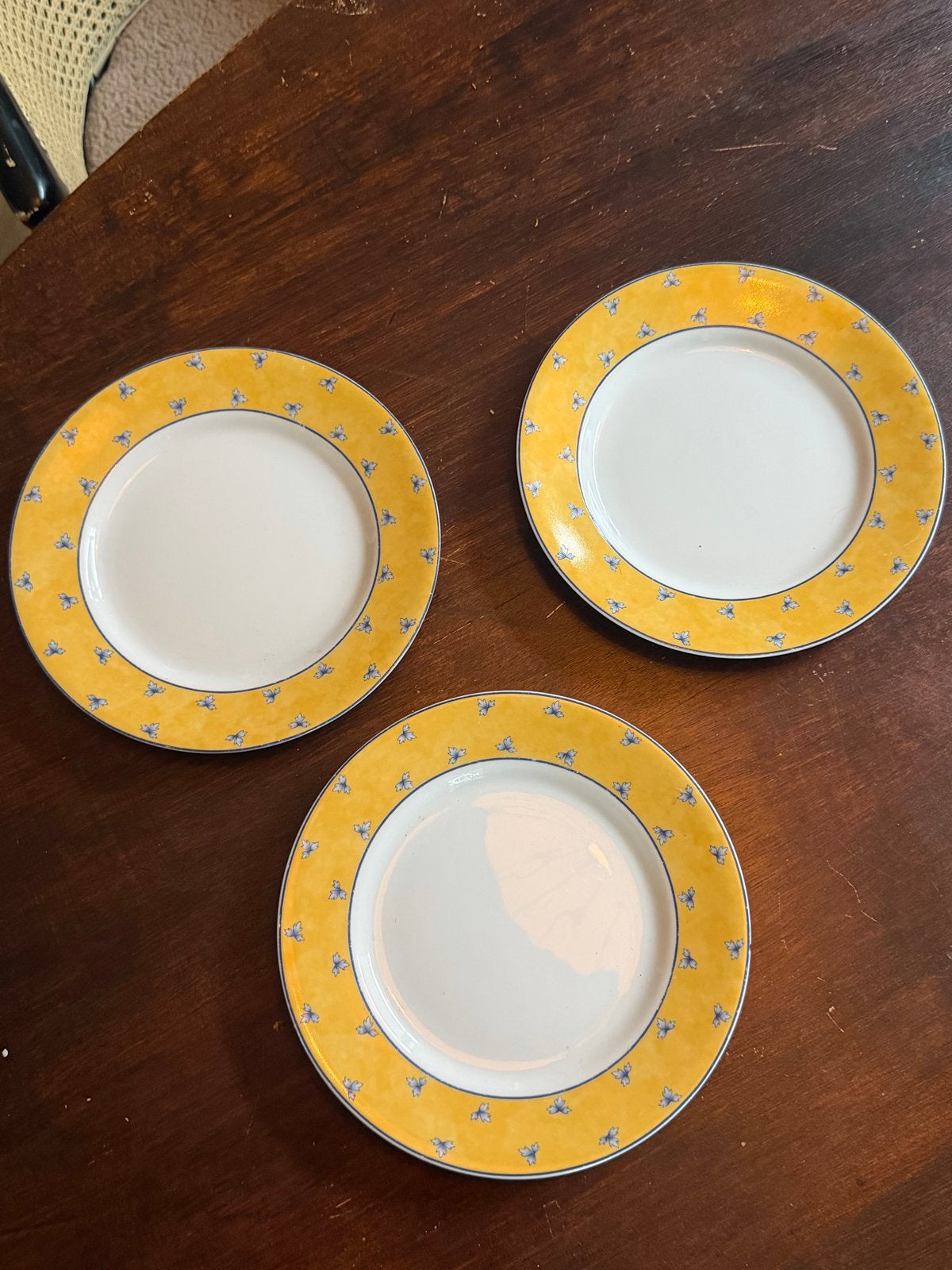 Karolina Fine Royal Porcelain Ontbijtborden 3 stuks, Gebruikt, Overige merken, Ophalen of Verzenden, Bord(en)