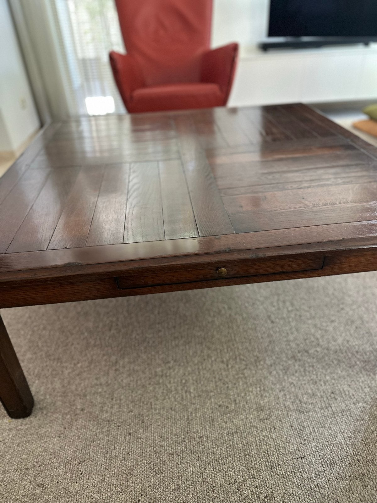 Massief houten salontafel met lade maat vierkant 1mtr10 cm, Huis en Inrichting, Tafels | Salontafels, Gebruikt, Minder dan 50 cm