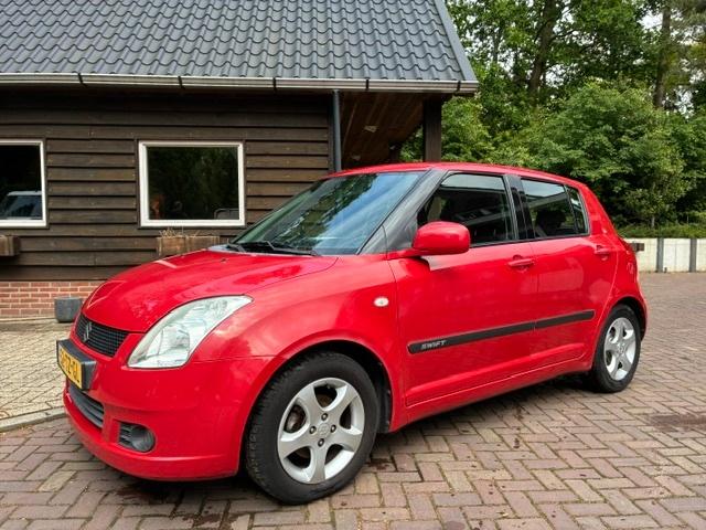 Leuke Suzuki Swift Sport Bandit  1.3 5 Deurs ''07 Airco Apk, Voorwielaandrijving, 40 €/maand, 965 kg, 400 kg