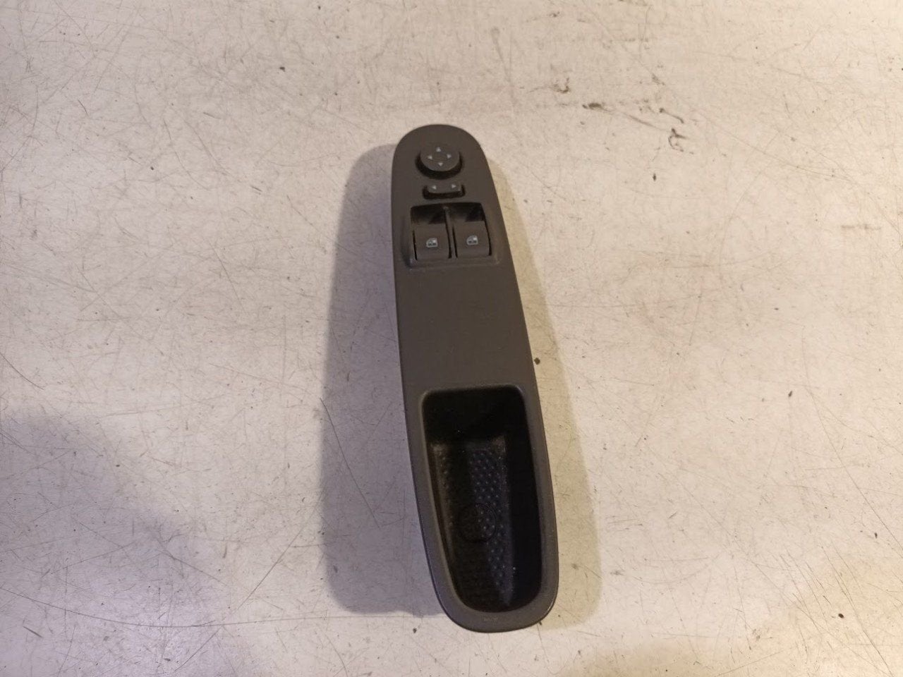 Bedieningspaneel elektrische ramen Fiat Punto, Onderdelen@venauto.nl, Van der Ven Autorecycling B.V., Gebruikt, Ettenseweg 76, 4706 PB Roosendaal, The Netherlands