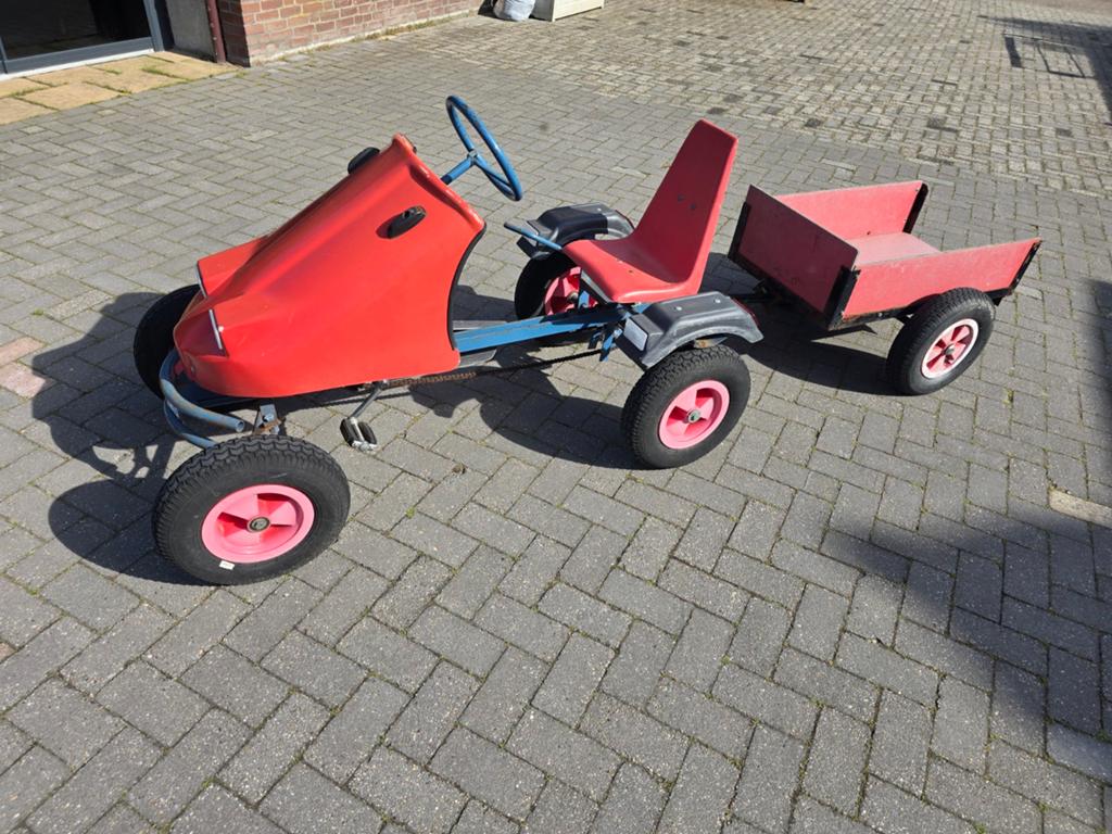 Mammoet skelter met aanhanger - Gebruikt € 150 euro, Ophalen, Gebruikt, Mammoet, Met kar of aanhanger