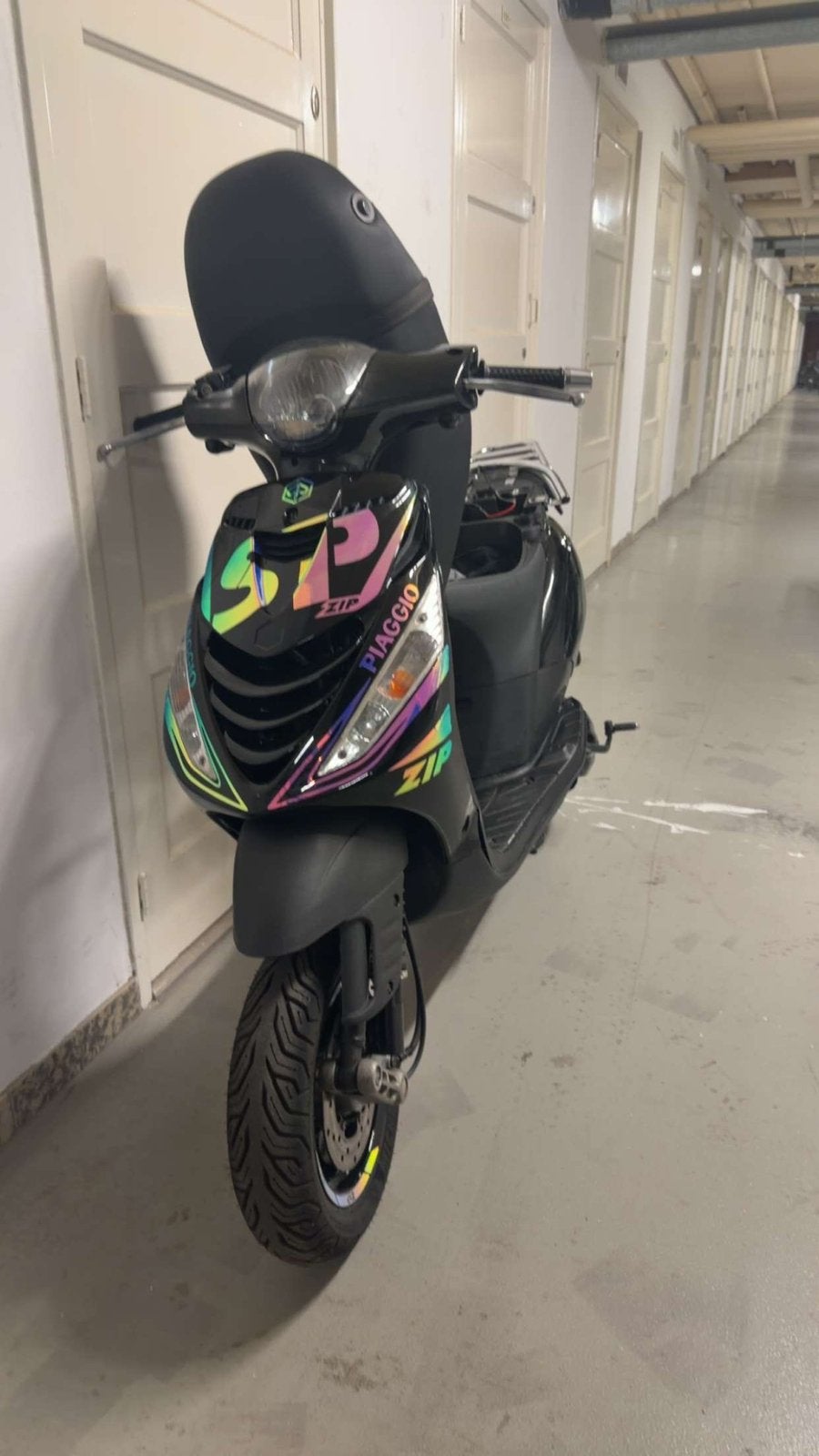 Zip 2005 tekoop in onderdelen, Fietsen en Brommers, Ophalen of Verzenden, Zo goed als nieuw, Benzine, Zip