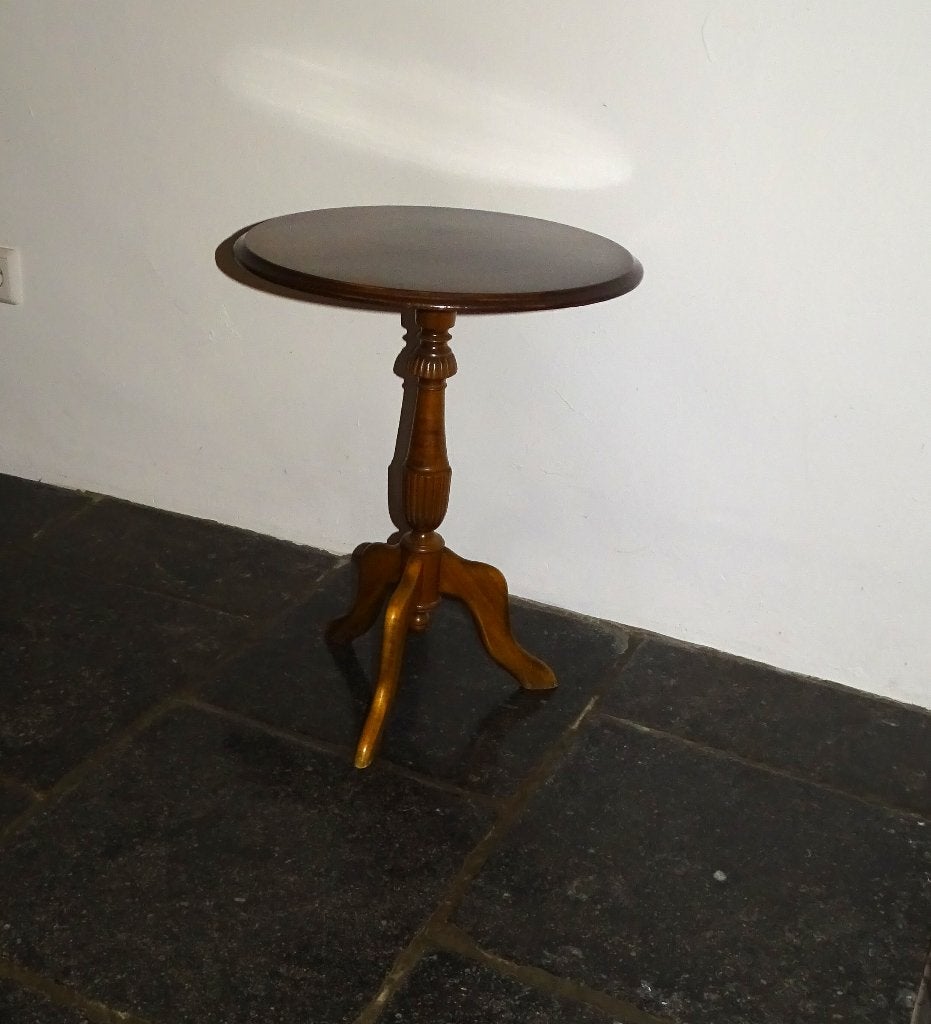 oud tafeltje bijzettafeltje tafel bijzettafel, Ophalen