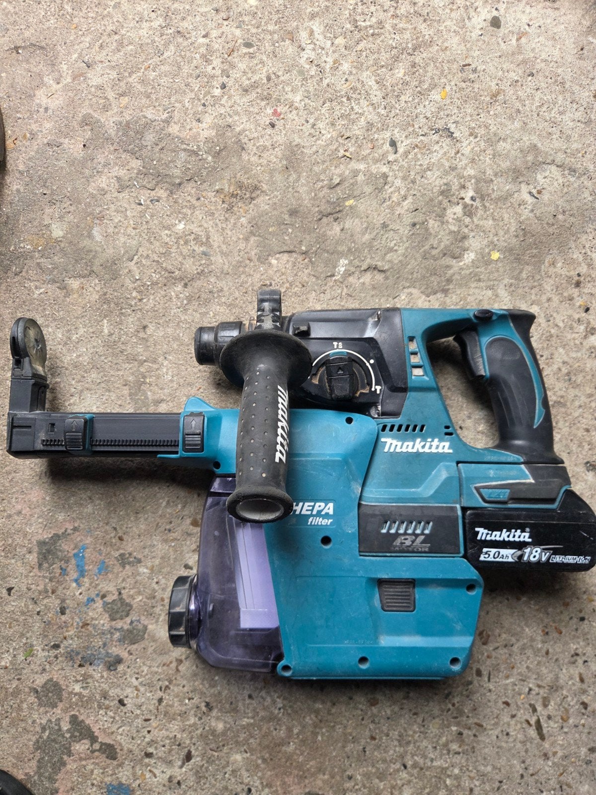 makita combihamer. DHR242, Doe-het-zelf en Verbouw, Gereedschap | Boormachines, Ophalen of Verzenden, Boor- en/of Breekhamer