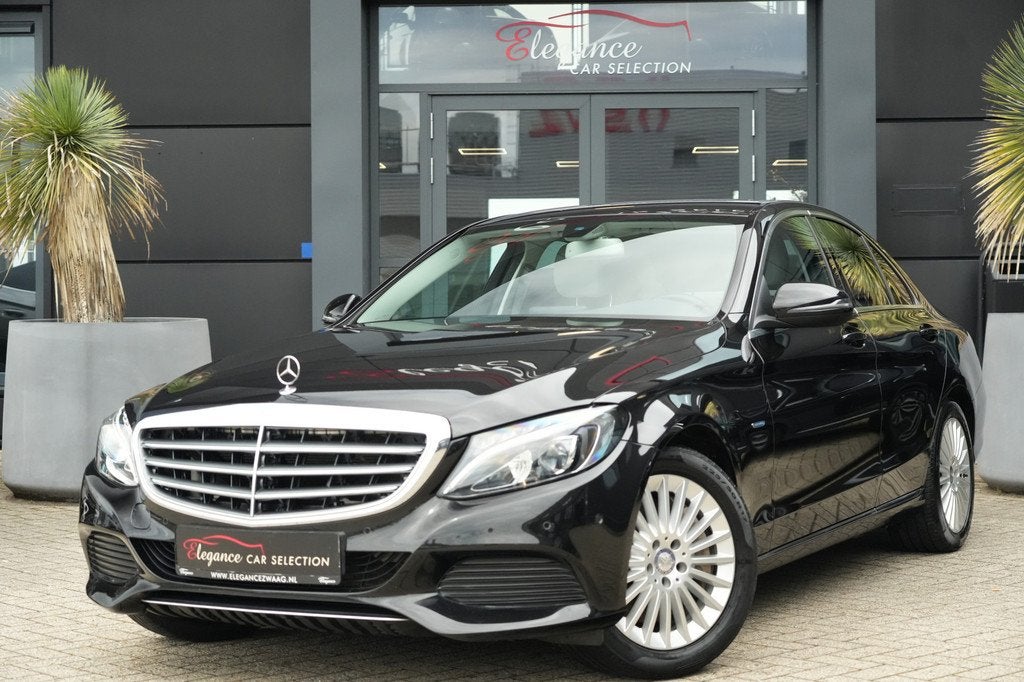 Mercedes-Benz C-Klasse 350 e Lease Edition 279pk Navigatie/T, Auto's, Automaat, Achterwielaandrijving, Gebruikt, Euro 6