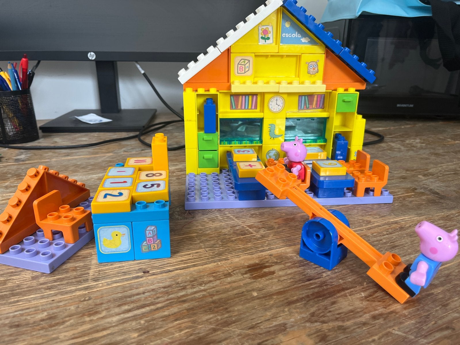 Peppa Pig Duplo School Set met Schommel en Telblokken, Ophalen of Verzenden, Gebruikt, Overige merken