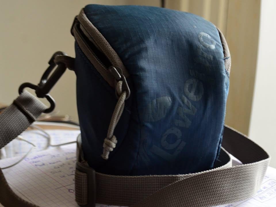 Lowepro Dashpoint 30 Compact Camera Tas, Audio, Tv en Foto, Ophalen, Opbergvakken, Blauw, Lenstas