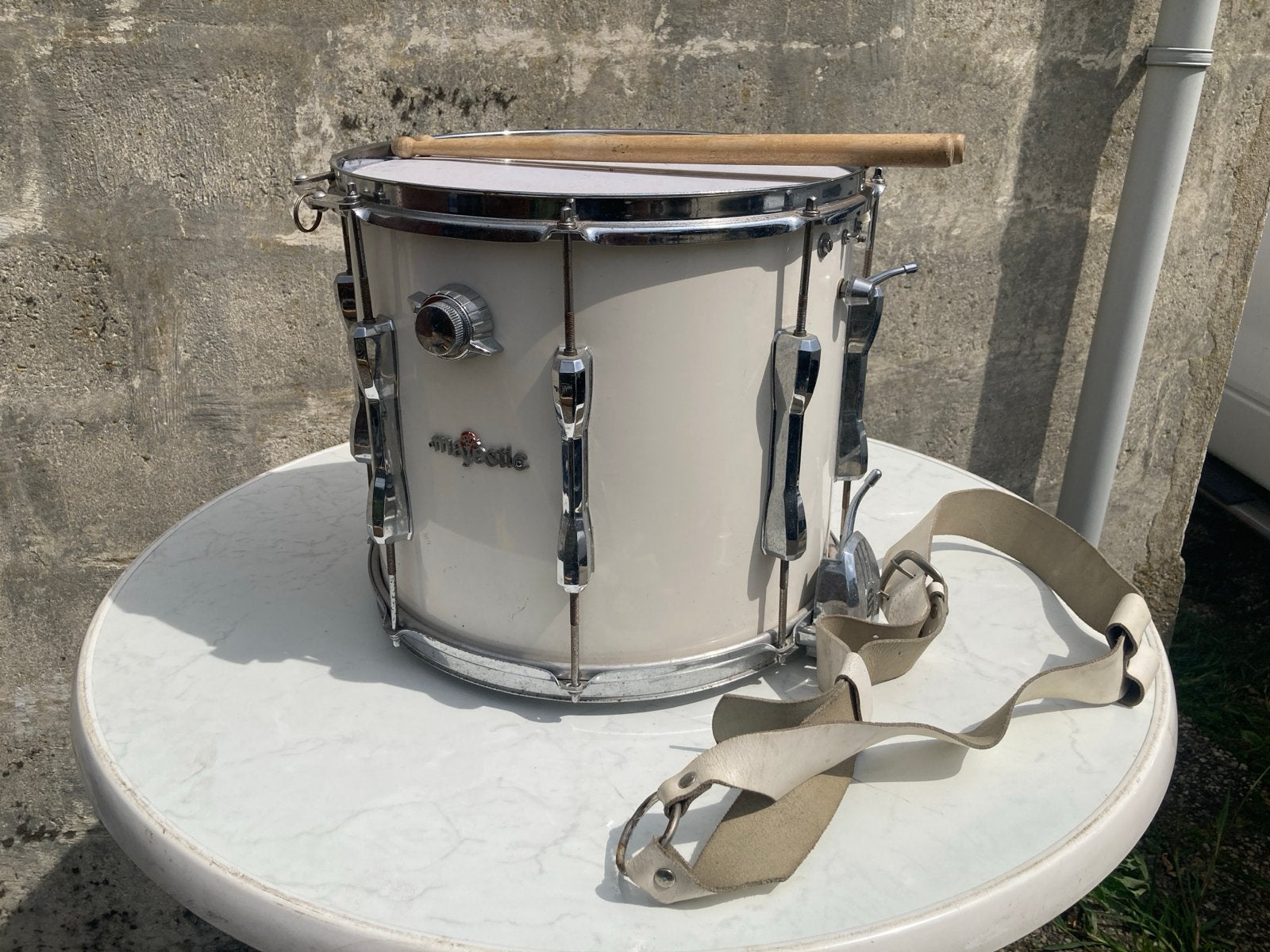 Majestic Snare Drum met stokken en draagband, Ophalen of Verzenden, Gebruikt, Trommel