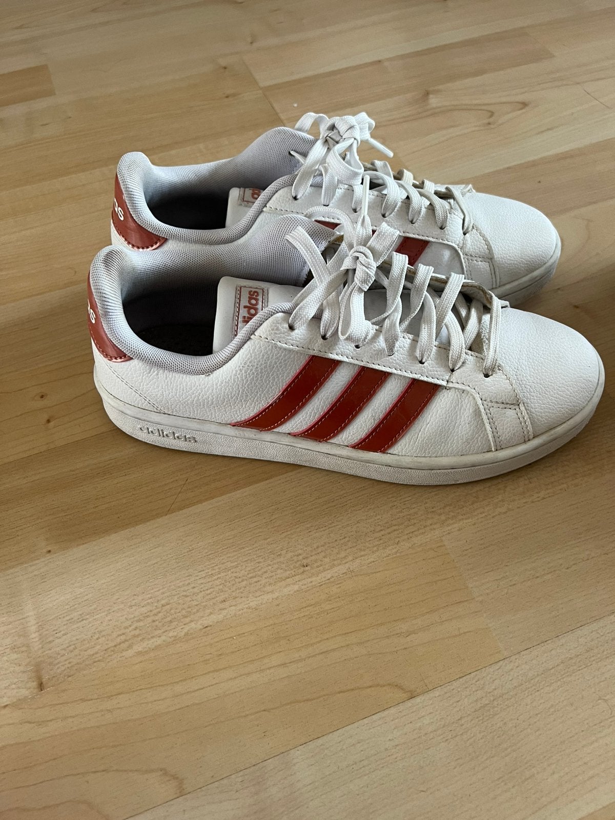 Adidas, Kleding | Dames, Schoenen, Ophalen of Verzenden, Zo goed als nieuw, Zwart, Sneakers of Gympen