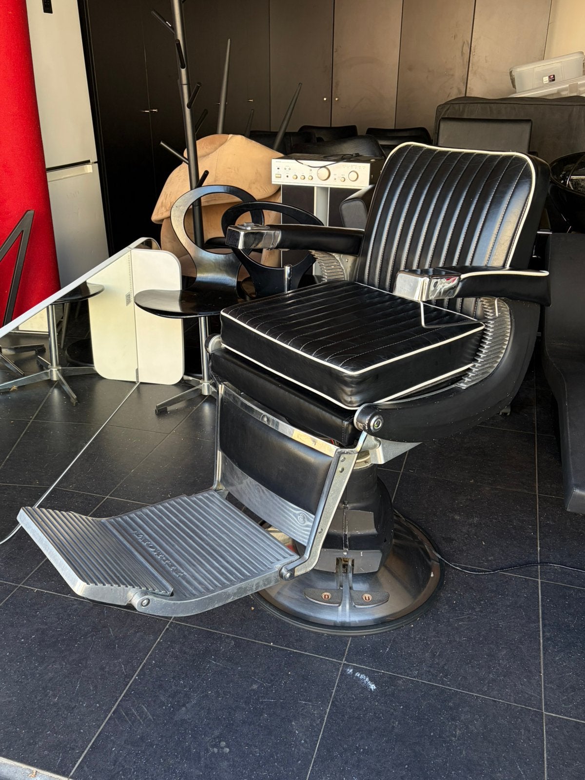Belmont Apollo kappersstoel - elektrische verhoging, Huis en Inrichting, Stoelen, Gebruikt, Zwart, Ophalen of Verzenden, Eén