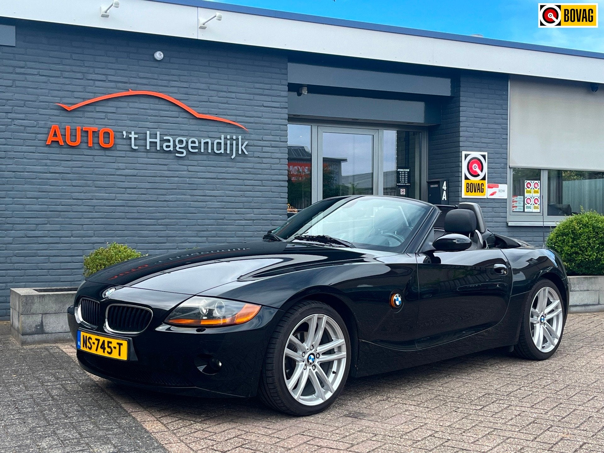 BMW Z4 Roadster 2.2i 6cilinder 18" nette staat, Auto's, BMW, 2171 cc, Achterwielaandrijving, Gebruikt, Cabriolet
