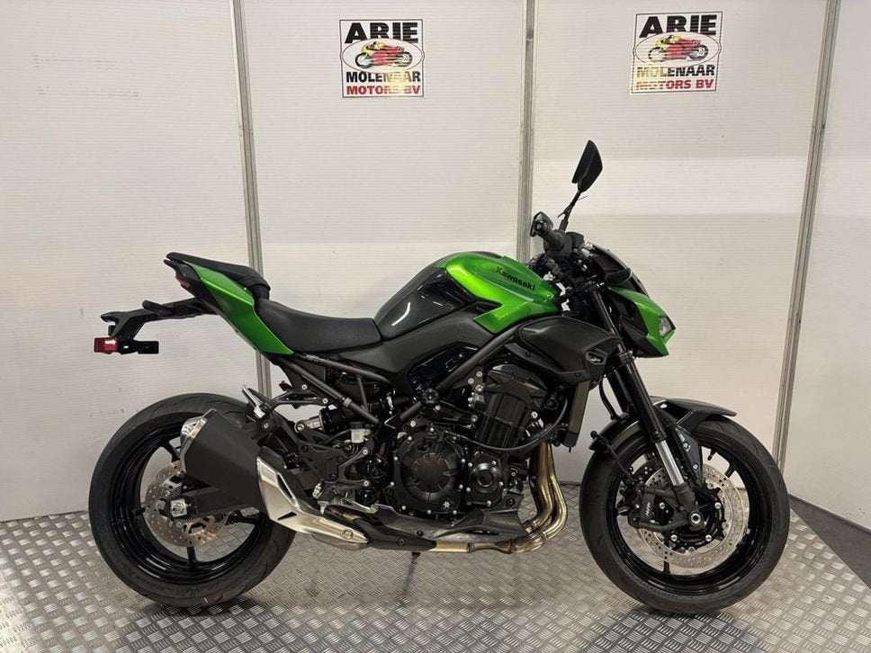 Kawasaki Z 900 ( 70 kW ) (bj 2026), Motoren, 4 cilinders, 948 cc, Bedrijf, Onbekend