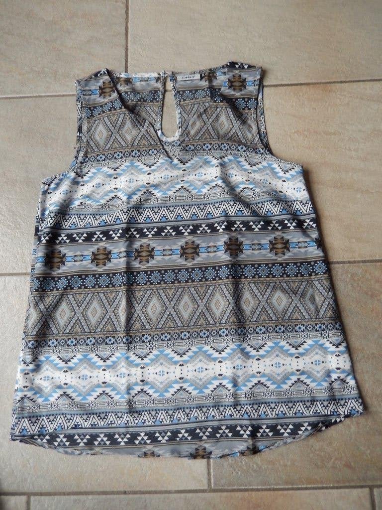 Only mouwloze top met leuke print - Maat M, Kleding | Dames, Tops, Maat 38/40 (M), Only, Blauw, Ophalen of Verzenden
