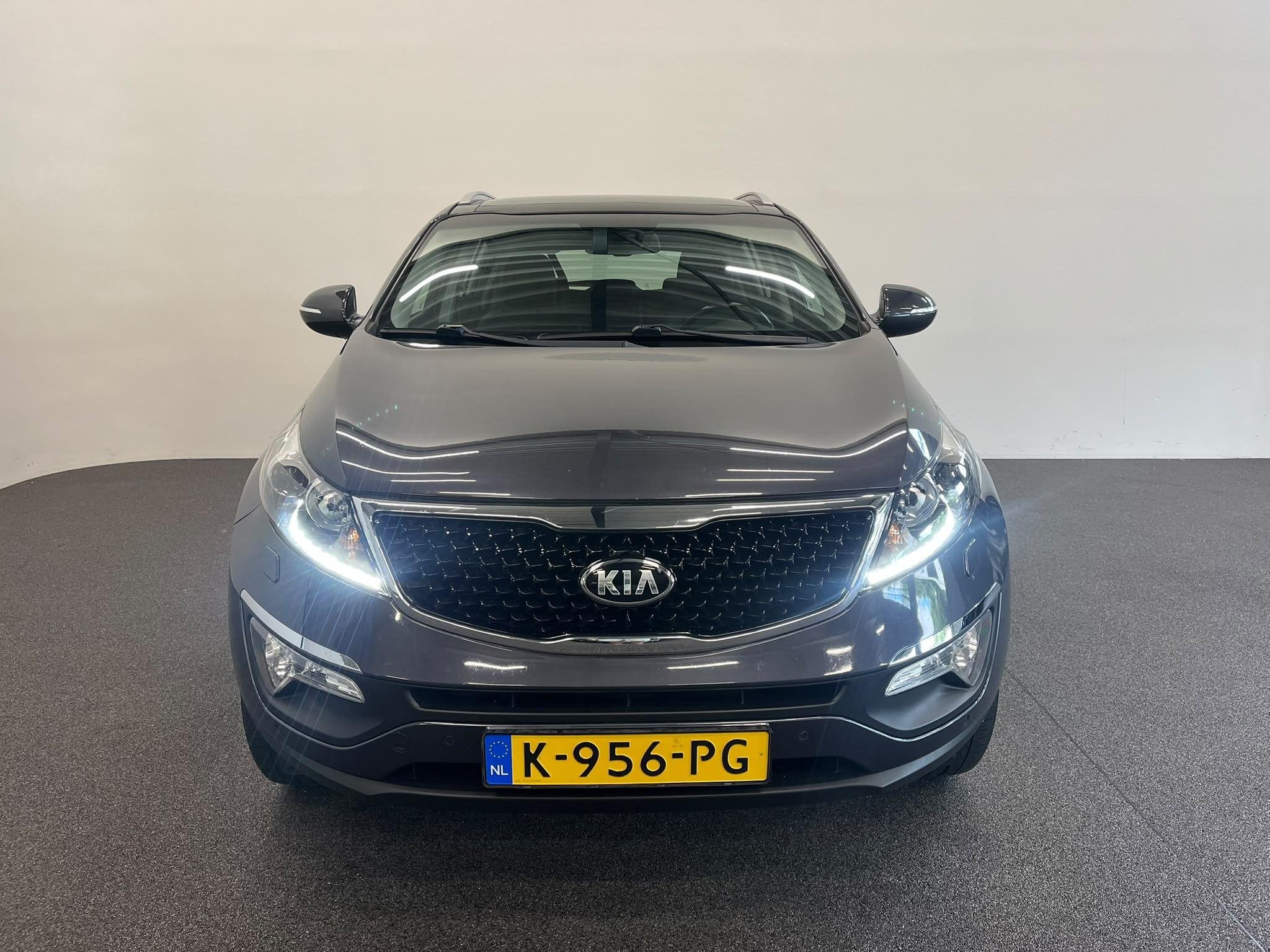 Kia Sportage 2.0 ExecutiveLine Panoramadak Trekhaak Navigati, Auto's, Gebruikt, 4 cilinders, Handgeschakeld, SUV of Terreinwagen
