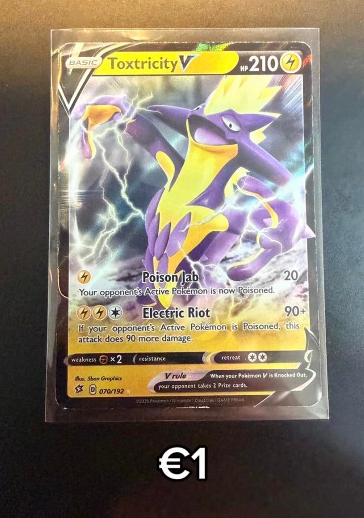 Toxtricity V 070/192 Rebel Clash Pokémon Kaart, Ophalen of Verzenden, Zo goed als nieuw, Losse kaart, Foil