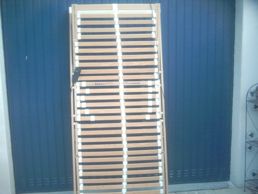 elektrische lattenbodem 90x200 hoofd en voeteind elektrisch, Huis en Inrichting, Slaapkamer | Matrassen en Bedbodems, Ophalen
