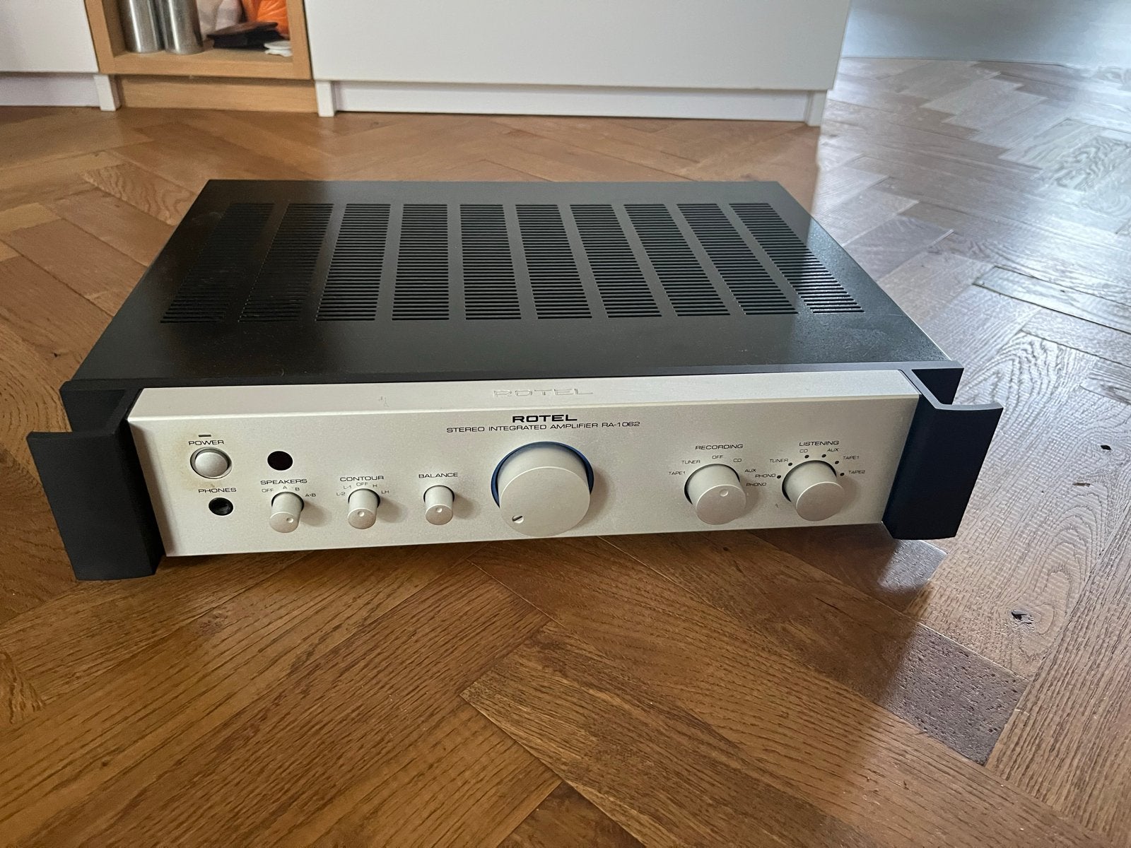 Rotel RA-1062 Stereo Geïntegreerde Versterker, Zo goed als nieuw, 120 watt of meer, Stereo, Ophalen