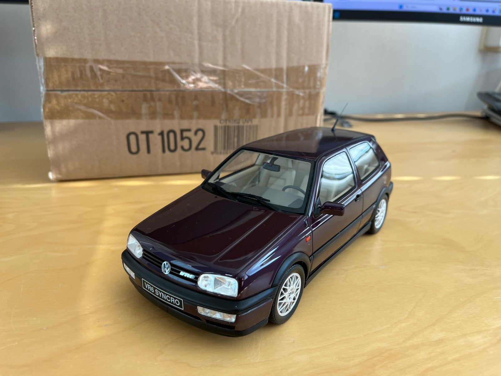 VW Golf III VR6 Syncro Dark Violet 1995 - Nieuw!, Hobby en Vrije tijd, Modelauto's | 1:18, Ophalen of Verzenden, Nieuw