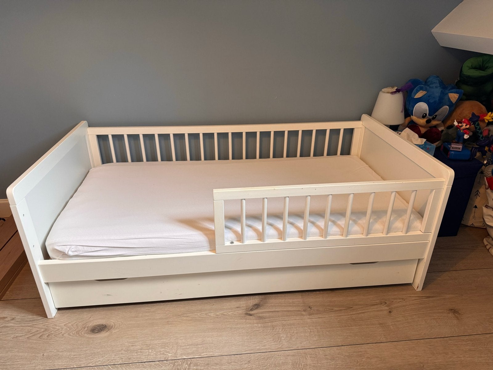 Peuterbed Petit Amelie met lade en matras, Ophalen, Gebruikt, Wit, 190 cm of minder