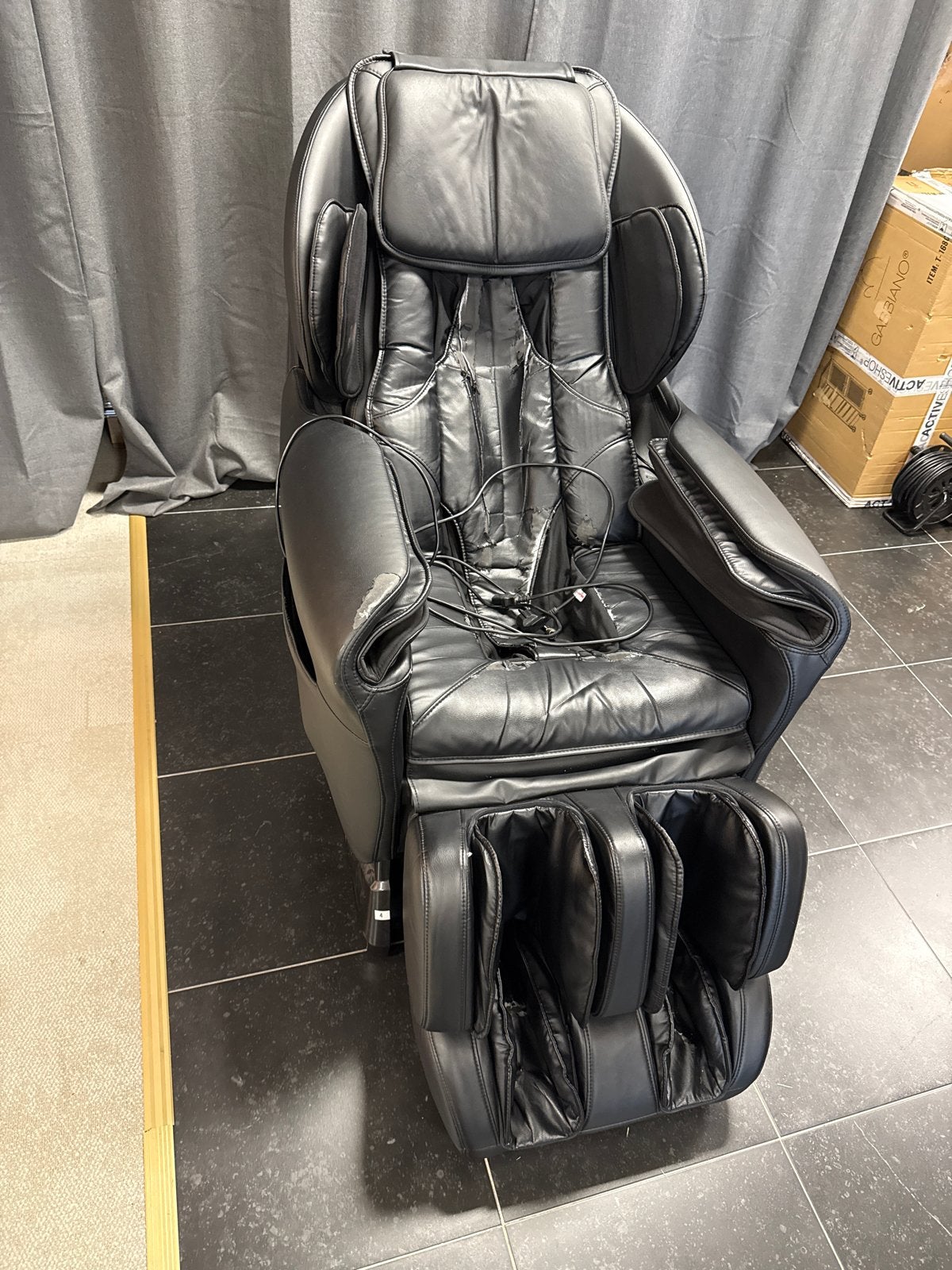 Gratis 4 oude massagestoelen, Ophalen of Verzenden, Gebruikt