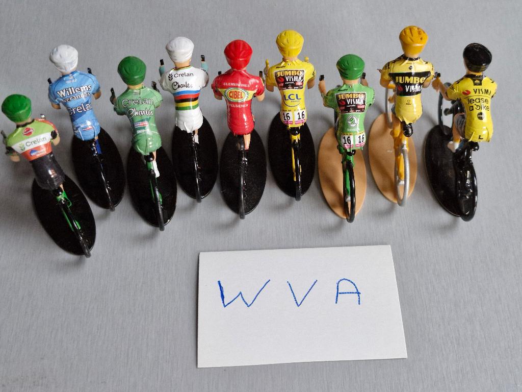 Wout Van Aert special set van 9 wielrennertjes, Verzenden