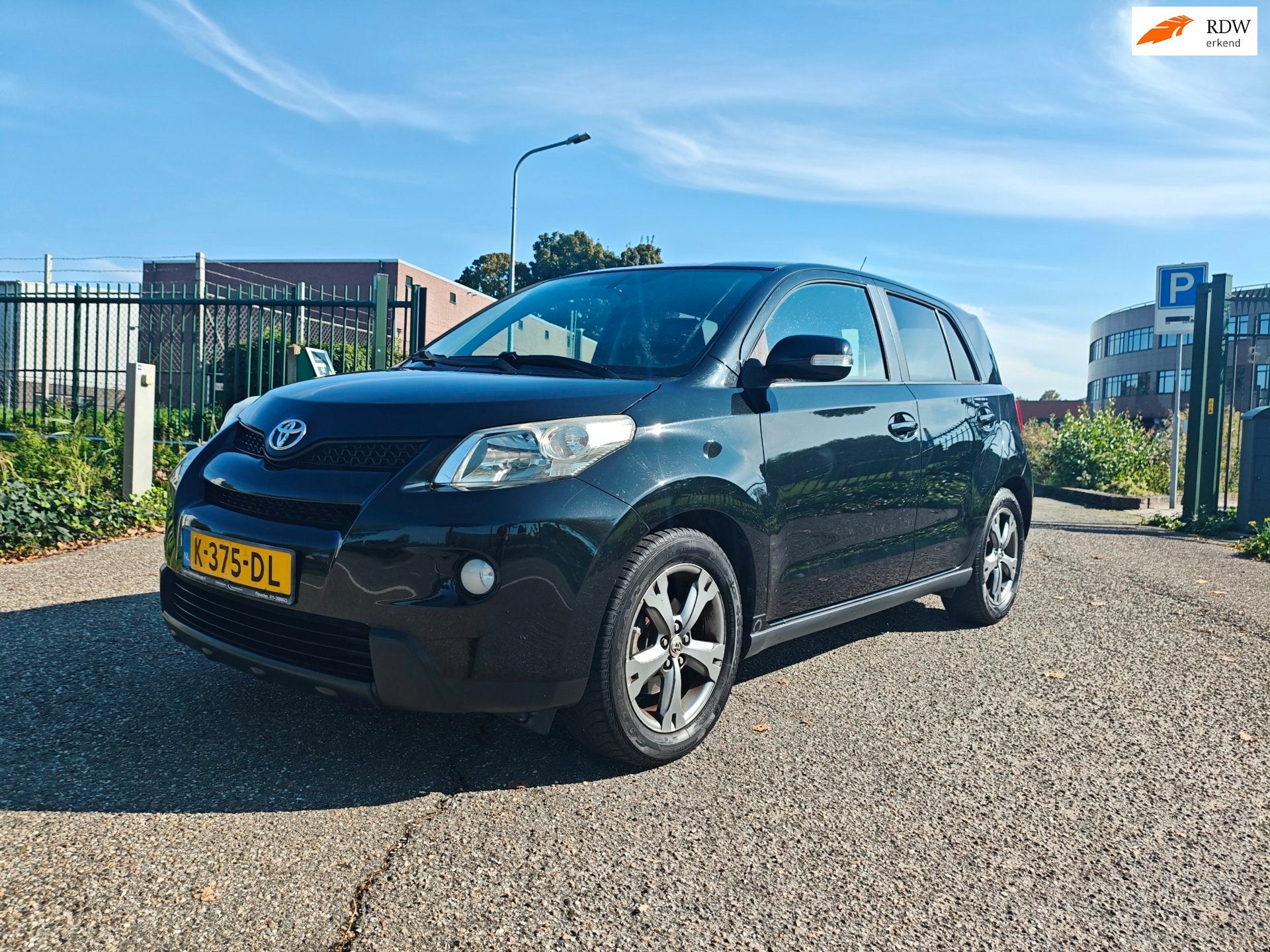 Toyota Urban Cruiser 1.3 VVT-i Aspiration Airco! Apk! Nap!, Voorwielaandrijving, Gebruikt, Zwart, 4 cilinders