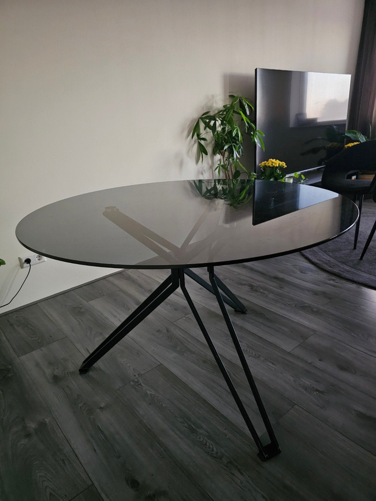 Polspotten Smoked Glass - ronde eettafel 120cm, Huis en Inrichting, Tafels | Eettafels, Gebruikt, Modern, Industrieel, Rond, Ophalen of Verzenden