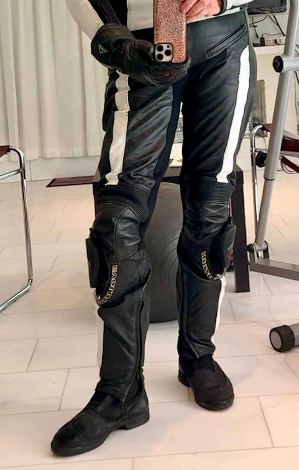 EVOLUTION  Long Legs Leren motorbroek maat 50, Motoren, Kleding | Motorkleding, Ophalen, Tweedehands, Dames, Combipak