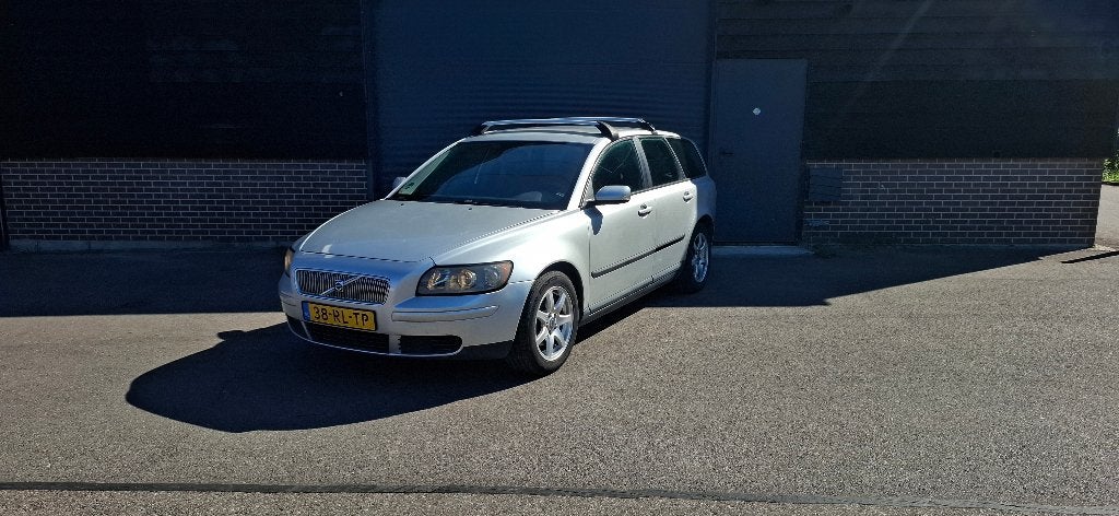 Volvo V50 1.8 2005 (APK tot 24-7-2027), Auto's, Voorwielaandrijving, Euro 5, 125 pk, 1281 kg