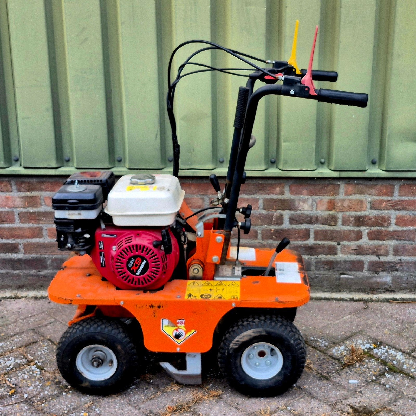 Benassi 300 Benzine Graszodensnijder 30CM Honda GX160, Tuin en Terras, Grasmaaiers, Ophalen, 50 cm of meer, Versnellingen