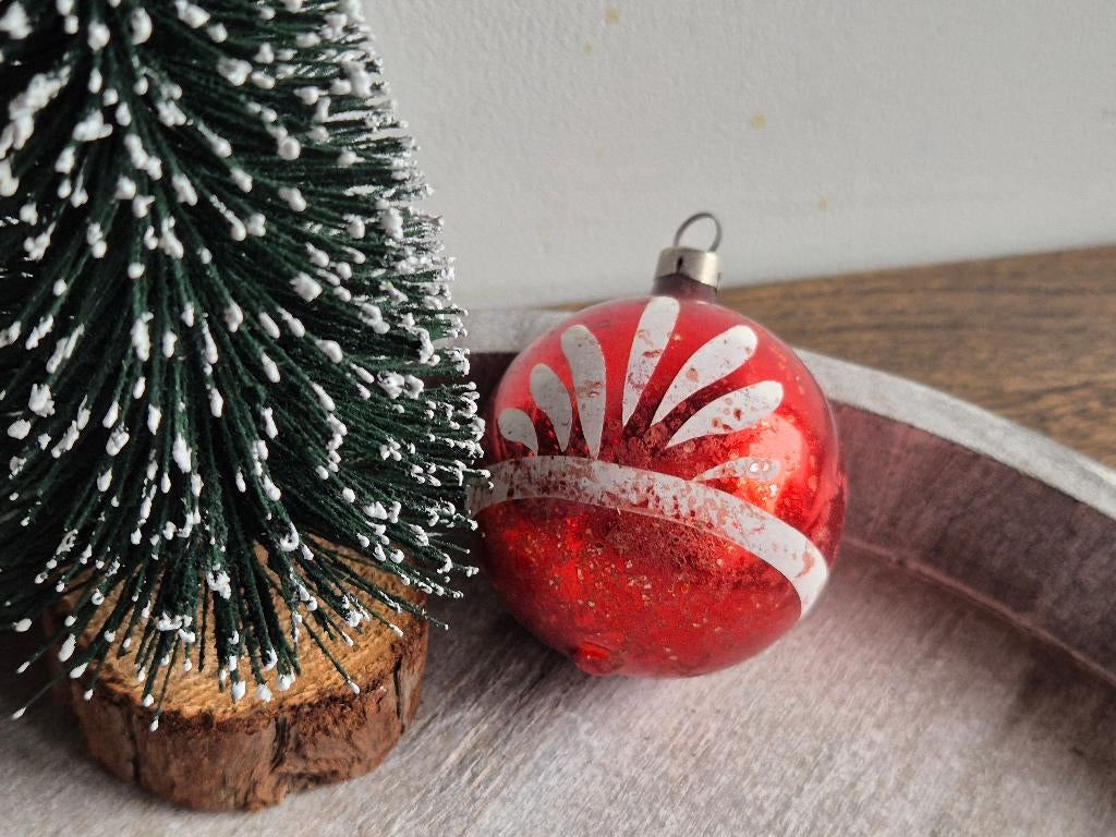 Vintage kerstbal rood 451, Diversen, Kerst, *, Gebruikt, *, Ophalen of Verzenden