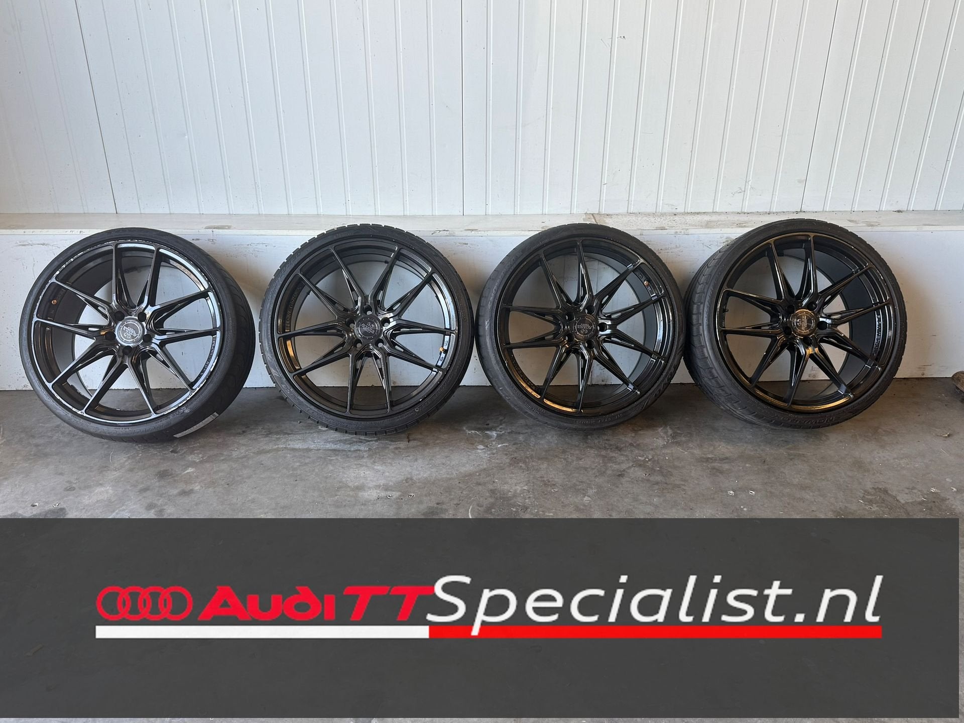 Winterbanden set 19 inch Audi TT/TTS/TTRS 5 x 112 ET32, Ophalen, Gebruikt, 255 mm, -