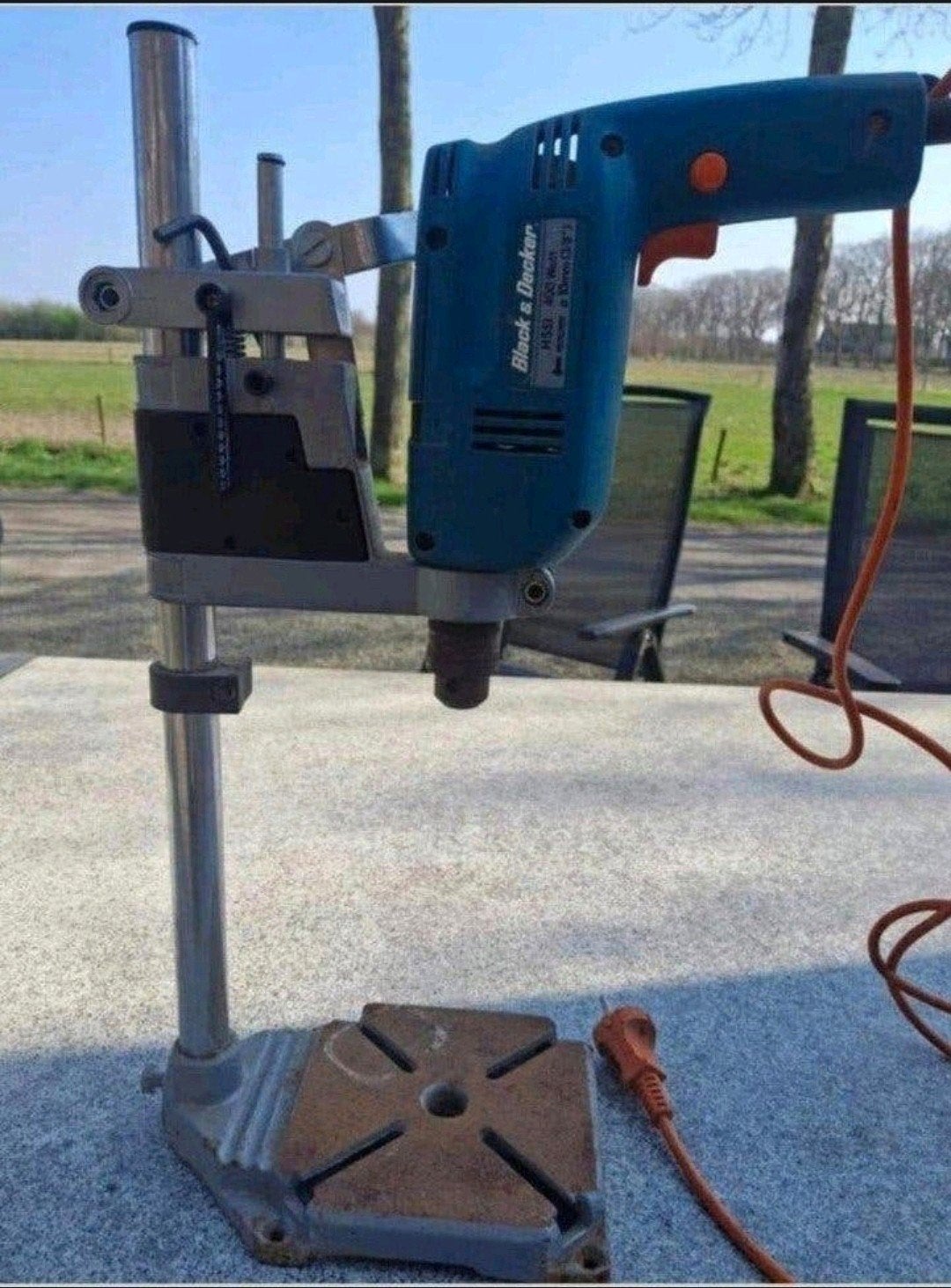 kleine kolomboormachine houder met boormachine, Ophalen, Zo goed als nieuw, Boormachine
